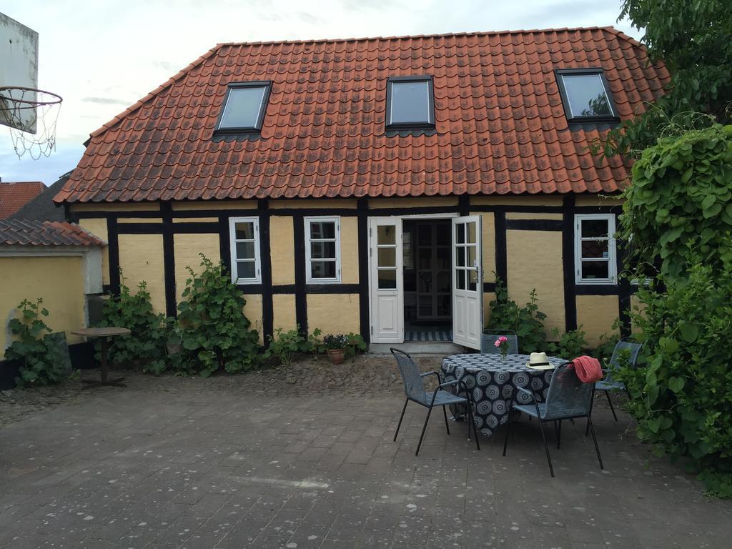 Millinge Gamle Skole Villa ภายนอก รูปภาพ